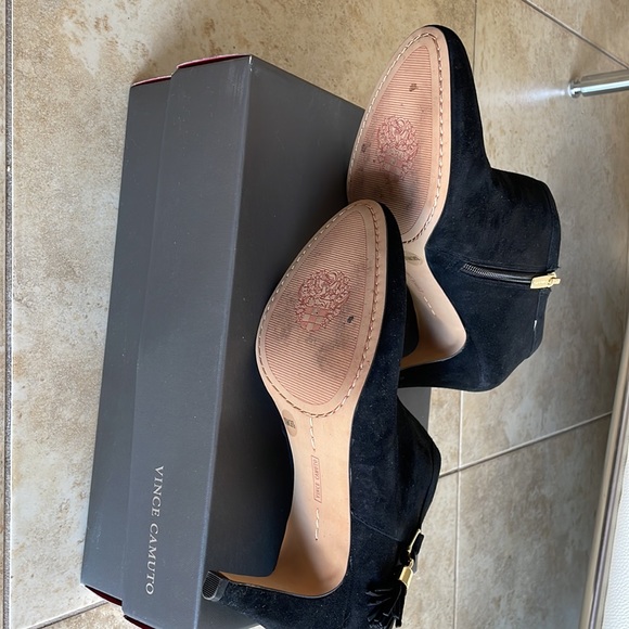 Vince Camuto Black Booties - Picture 4 of 8